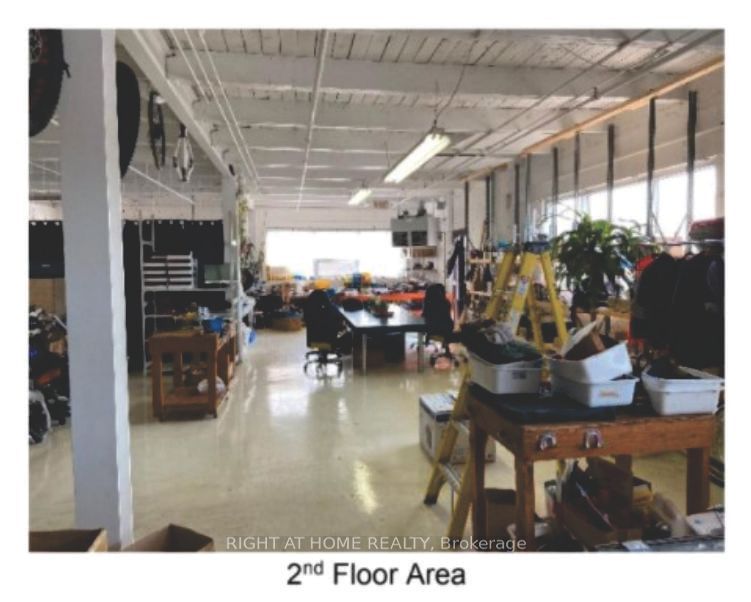 15 Curity Ave, Toronto, M4B 1X4 | Image 3