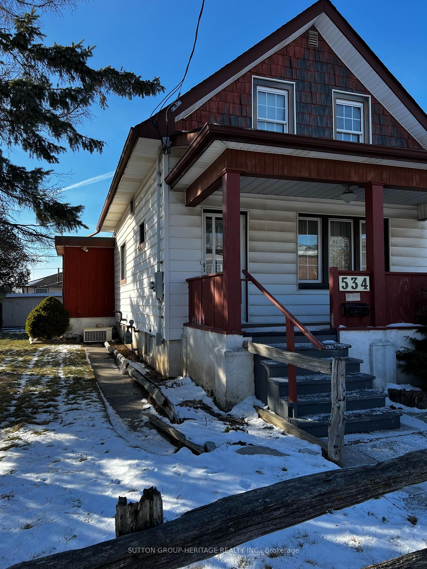 Listing photo 3