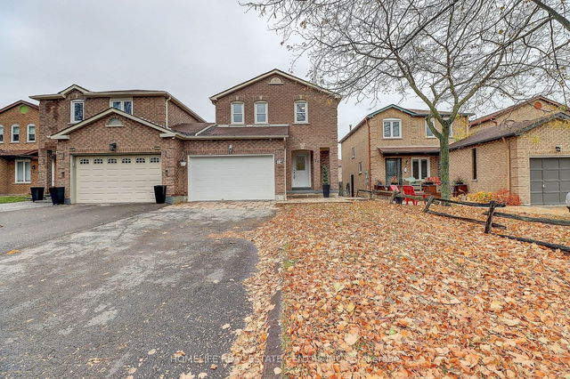 71 Hewitt Crescent