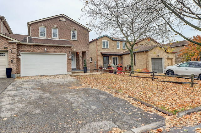 71 Hewitt Crescent