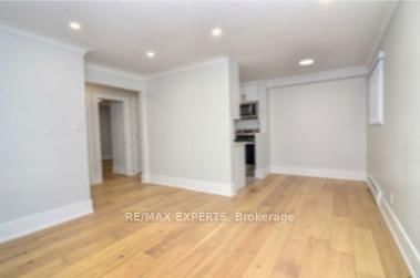 202 - 839 Cosburn Ave, Toronto, L4H 3T6 | Image 2