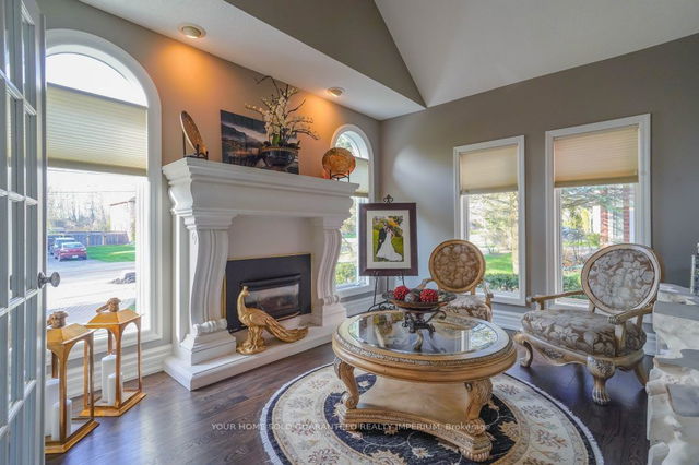 79 Twyn Rivers Drive