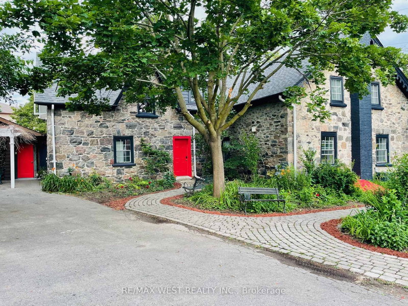 2319 Wildwood Cres, Pickering, L1X 2N1 | Image 2