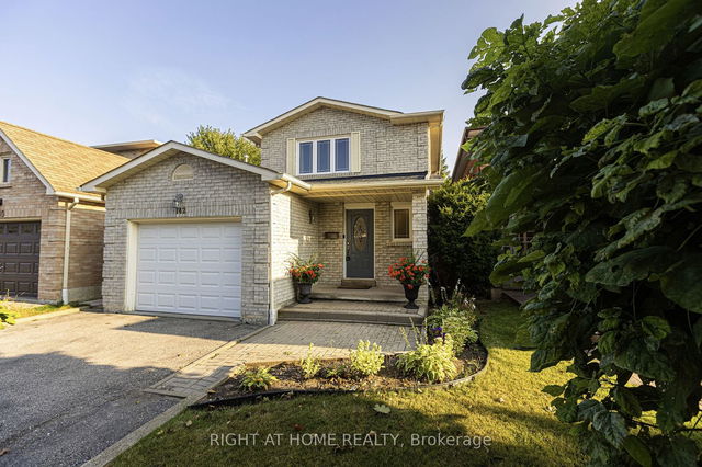 142 Maberley Crescent