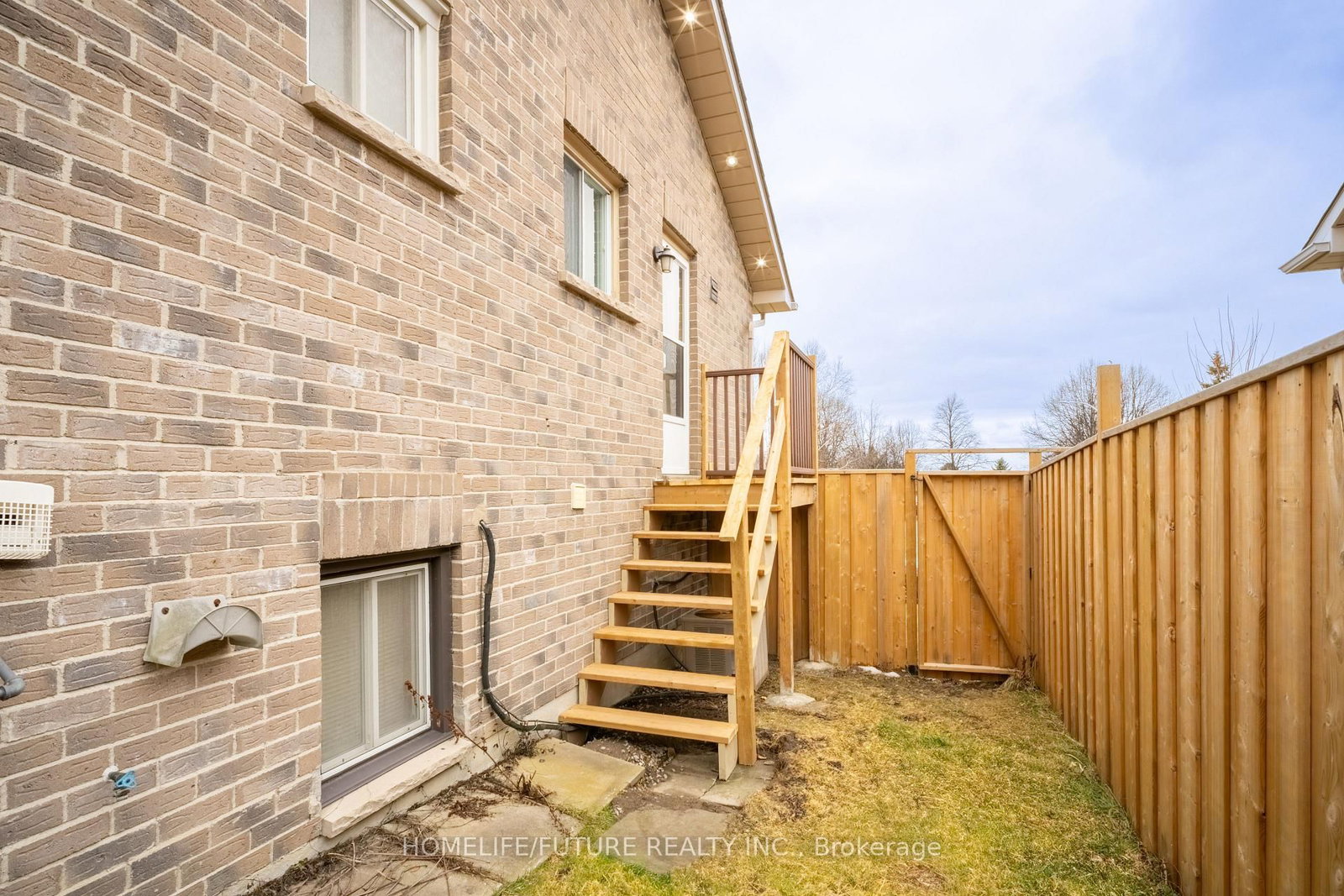 Listing Image 14