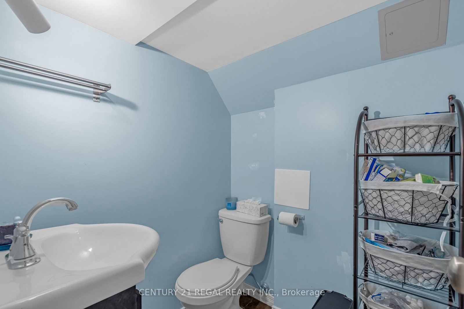 Listing Image 22