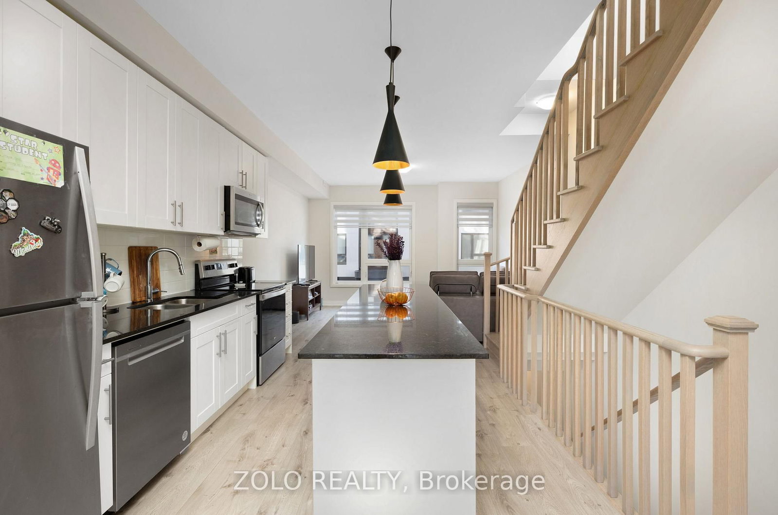 Listing Image 7