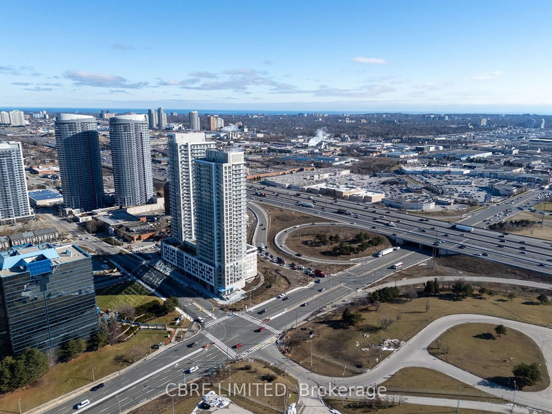 5 Village Green Sq, Toronto, M1S 0N5 | Image 3