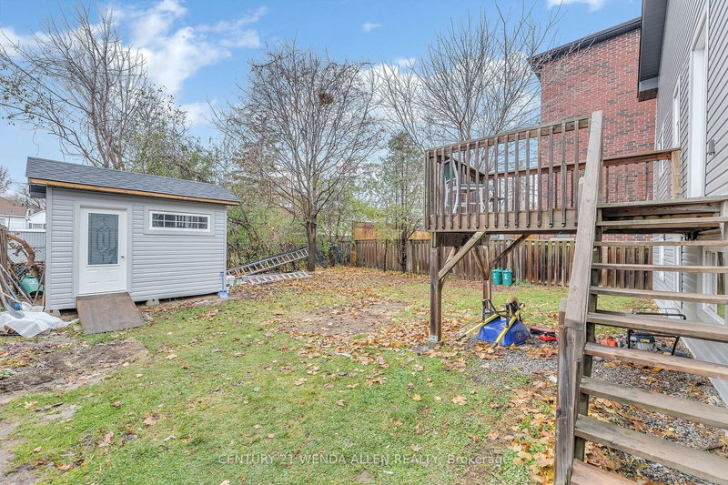 100 Cromwell Ave, Oshawa, L1J 4T6 | Image 3