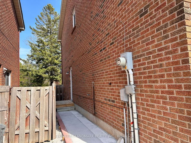 60 Lady Churchill Court