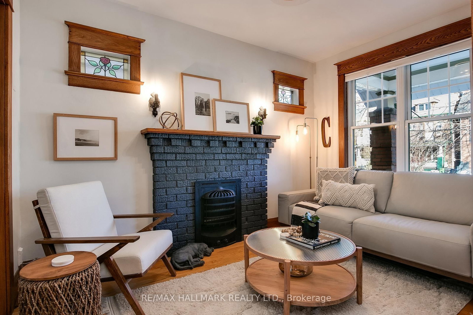 Listing Image 3