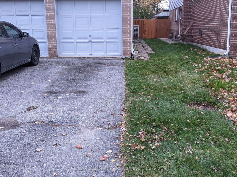home for lease on 2501 Parkdale Street