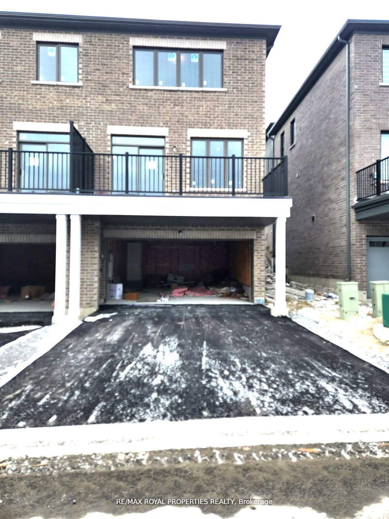 2763 Peter Matthews Dr, Pickering, L1X 0M3 | Image 2