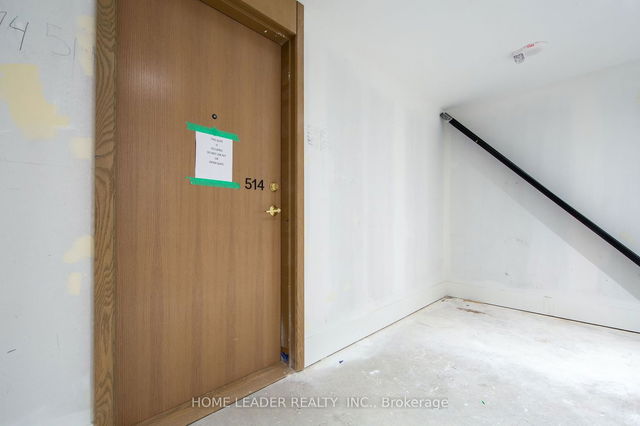 514 - 1285 Queen St East Street W