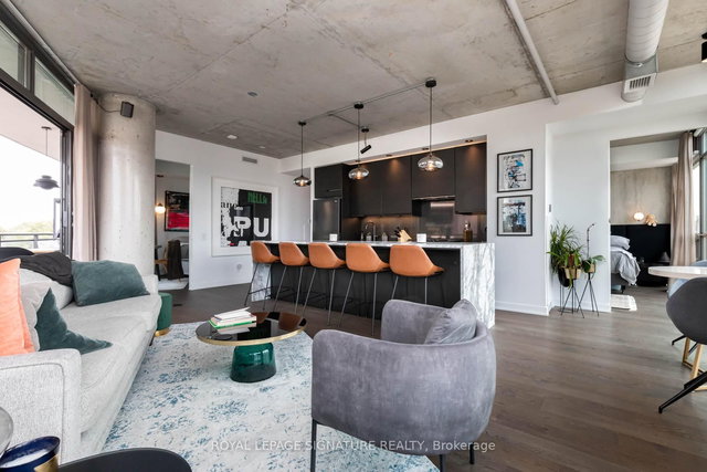 608 - 319 Carlaw Avenue