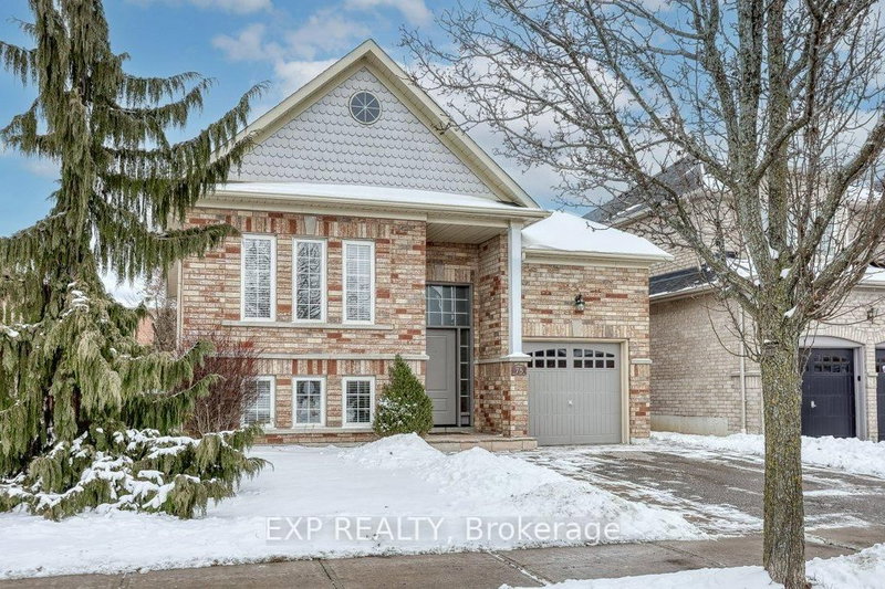 75 Fencerow Dr, Whitby, L1R 3N2 | Image 2