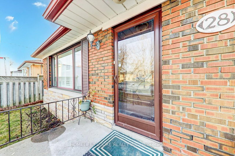 Main - 28 Sharbot Ave, Toronto, M1H 1Y7 | Image 3
