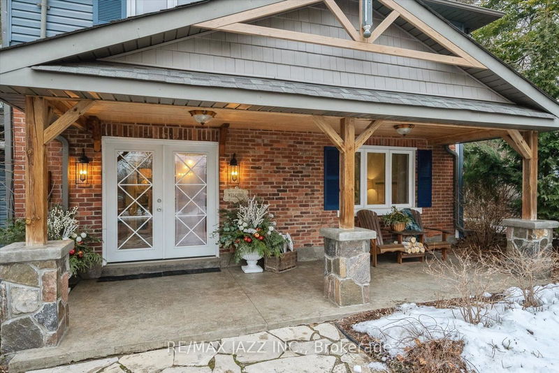 home for sale on 3482 Sommerville Drive