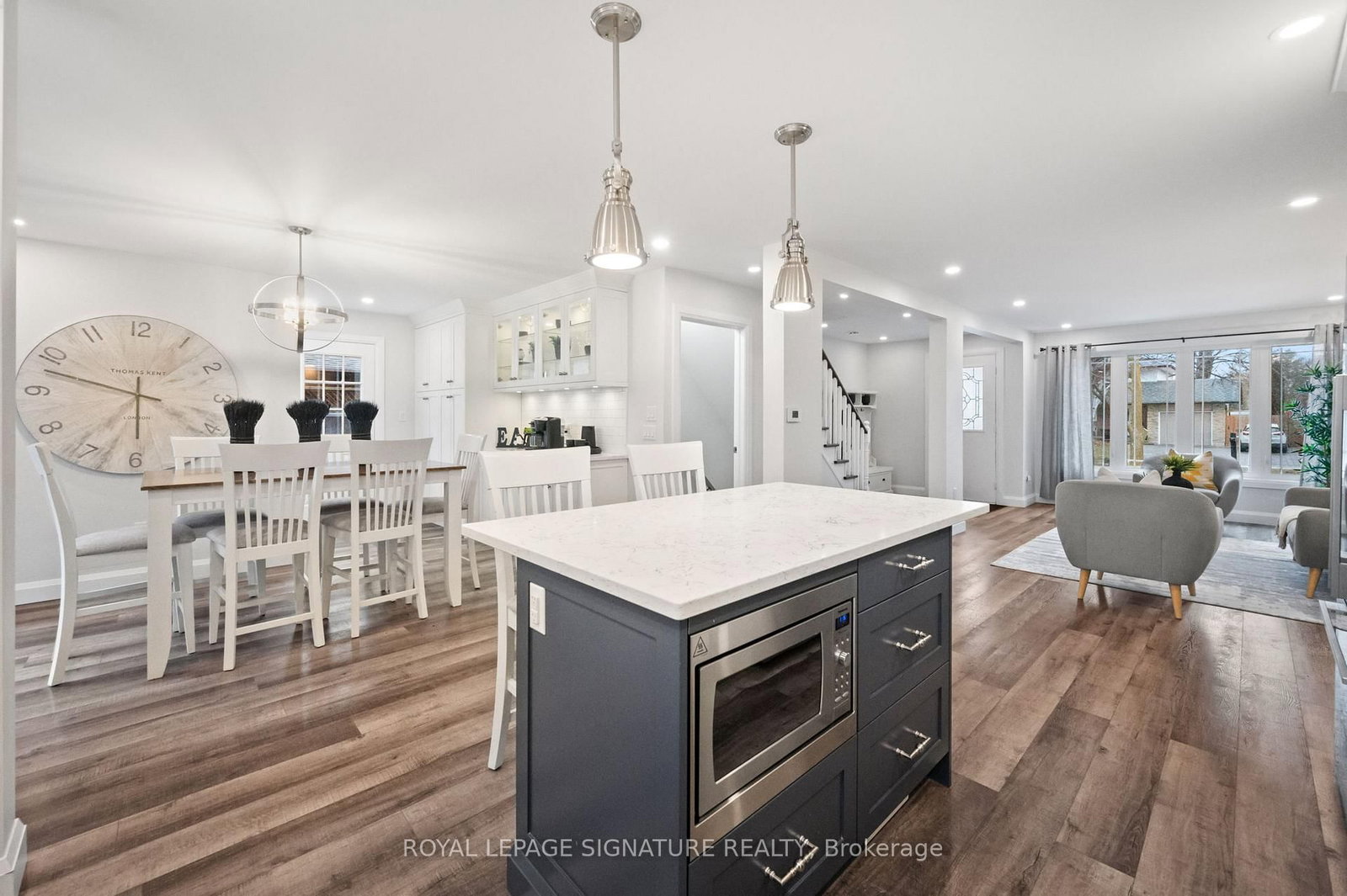Listing Image 7