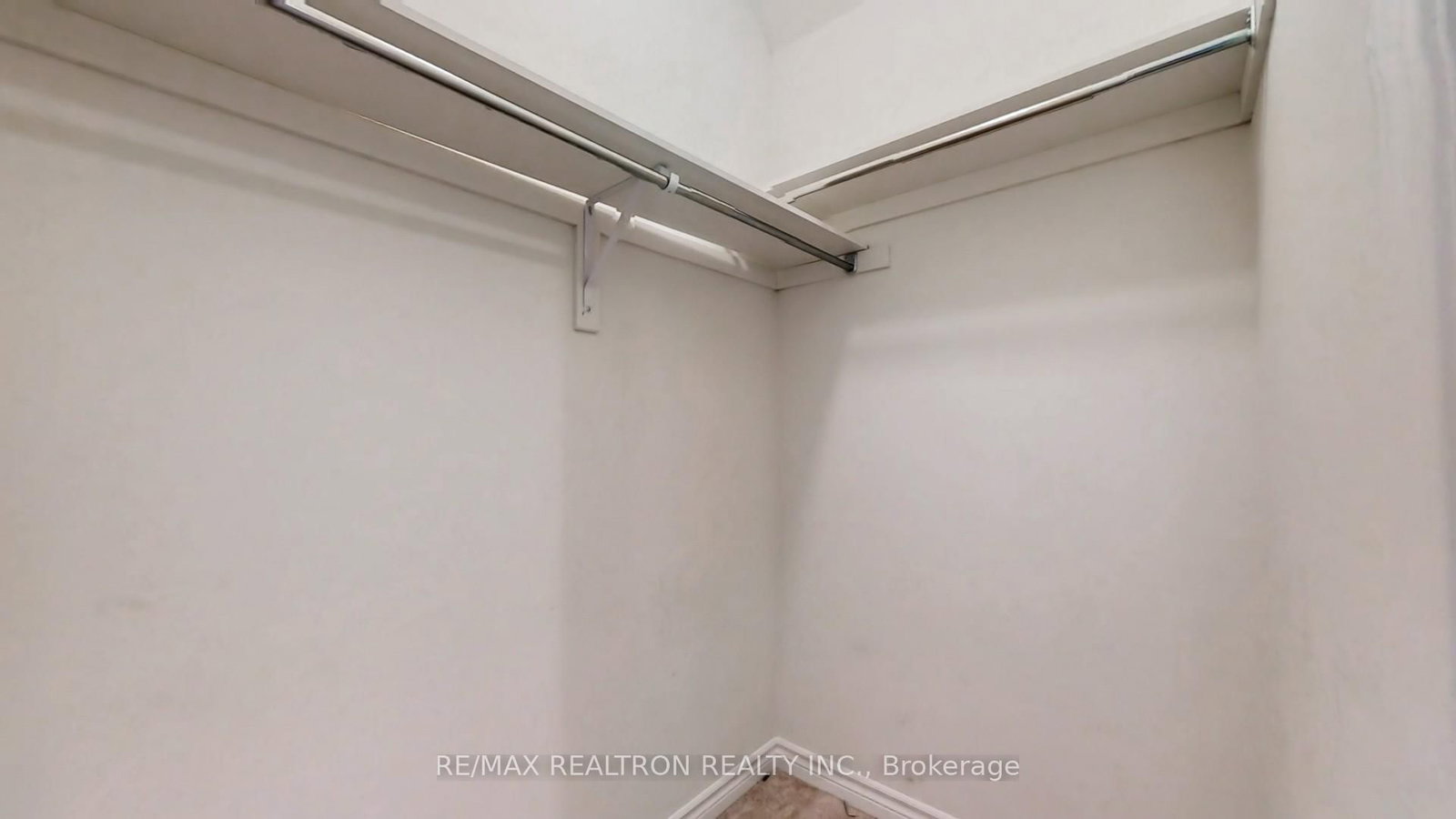 19 Workmens Circle - Photo 32