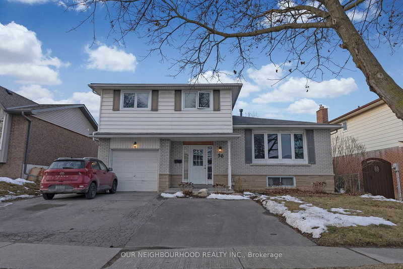 36 Spry Ave, Clarington, L1C 3T5 | Image 2