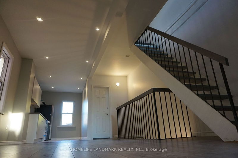 home for lease on upper-107 Lamb Avenue