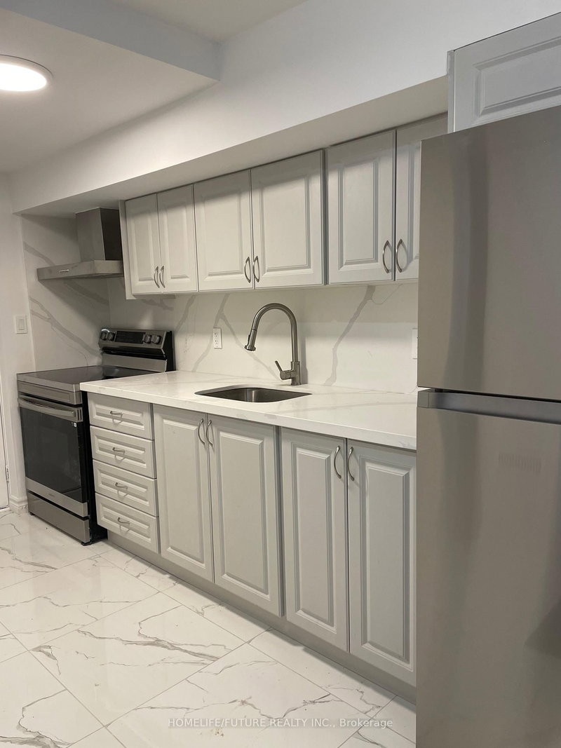 1287 Plymouth Dr, Oshawa, L1L 0V1 | Image 3