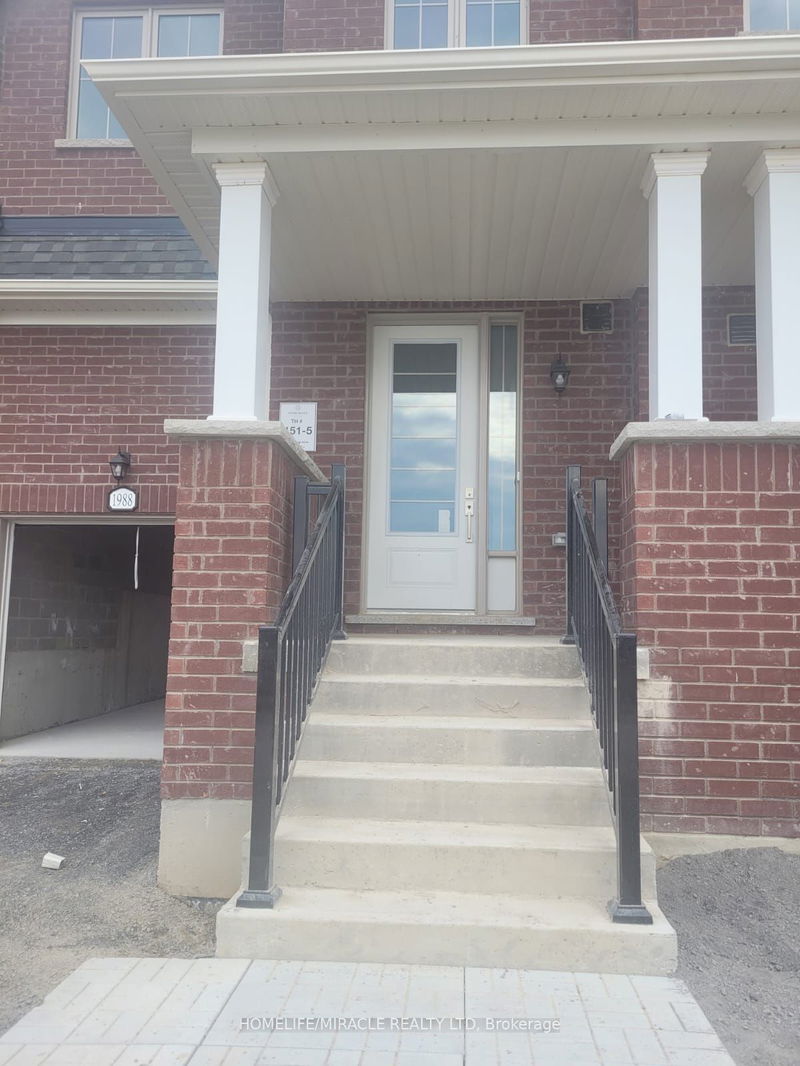 home for lease on 1988 Lowry Drive