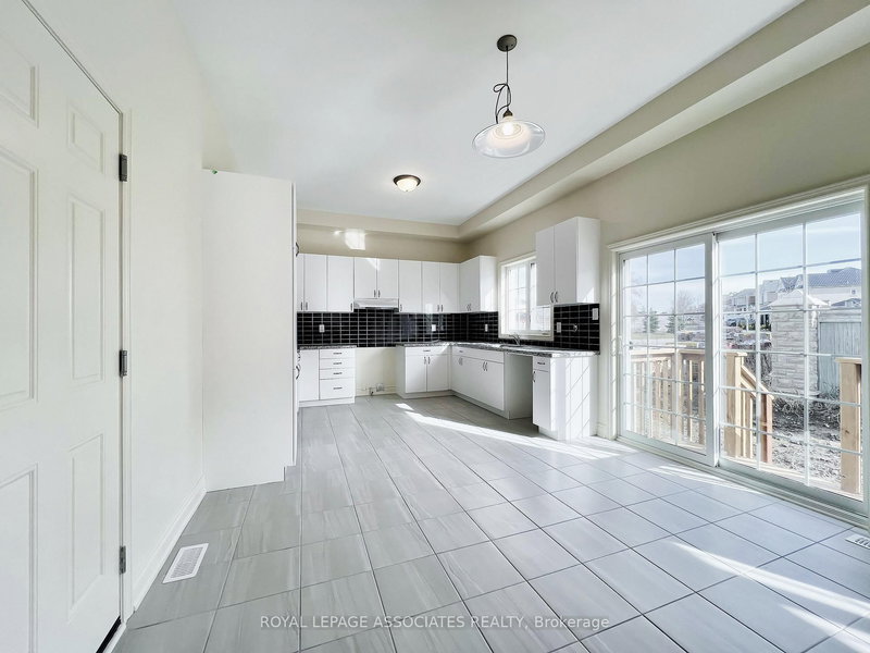 3 Creedon Cres, Ajax, L1T 0P7 | Image 2