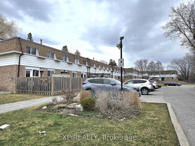 Townhouse sold at 27-730 Cedar Street, Oshawa, Ontario, L1H 4M6 - Lakeview - MLS: E8148196