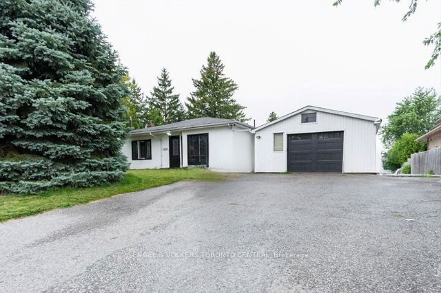 1628 Rossland Road