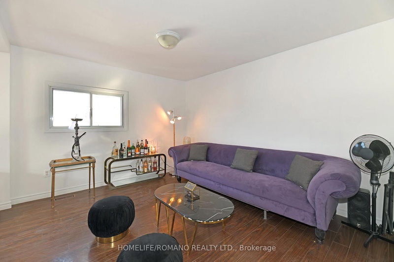 248 Bloor St E, Oshawa, L1H 3M6 | Image 3