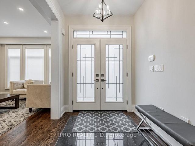 35 Orlando Boulevard