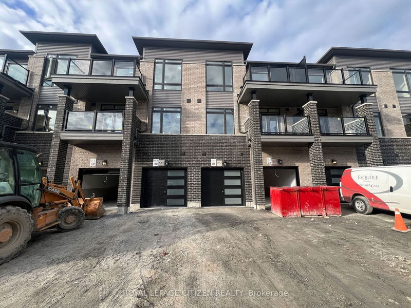 home for lease on 24 Esquire Way