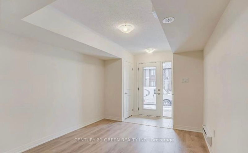 home for lease on 30 Esquire Way