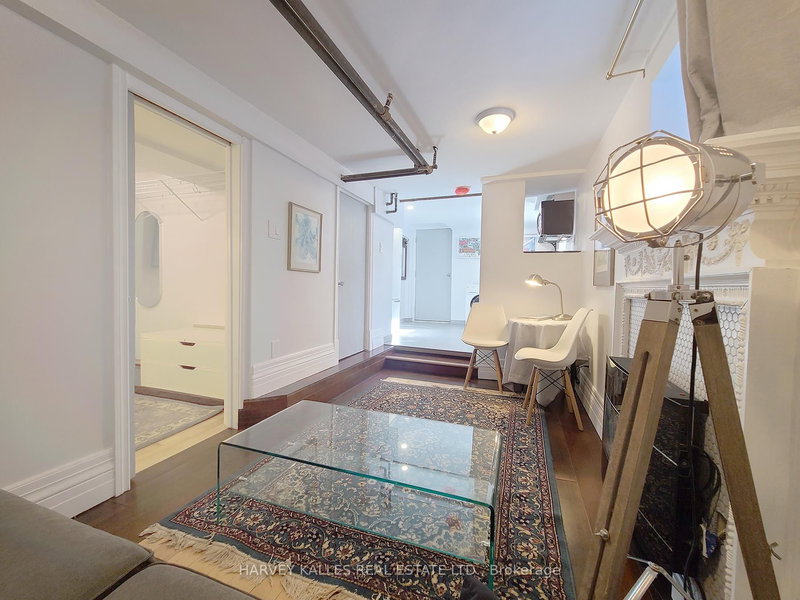 5 - 27 Hiawatha Rd, Toronto, M4L 2X7 | Image 3