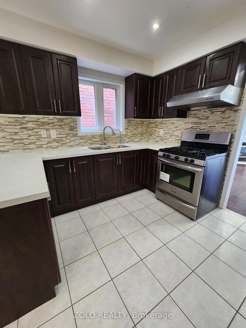 85 Shepton Way, Toronto, M1V 5N4 | Image 3