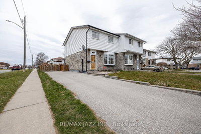 Semi-Detached House sold at 982 Renfrew Court, Oshawa, Ontario, L1J 6L2 - Lakeview - MLS: E8164556