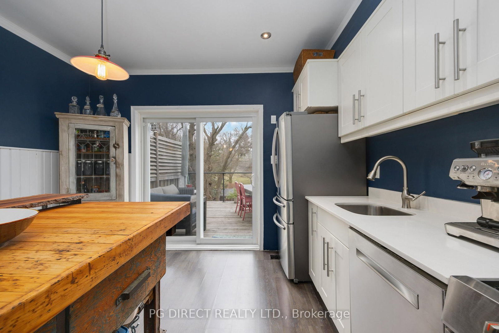 Listing Image 7