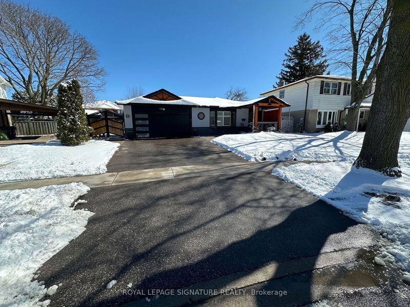 home for lease on Bsmt-48 Tweedrock Crescent