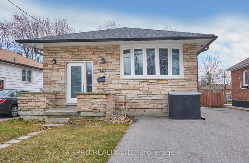 427 Adelaide Ave W, Oshawa, L1J 2R9 | Image 2