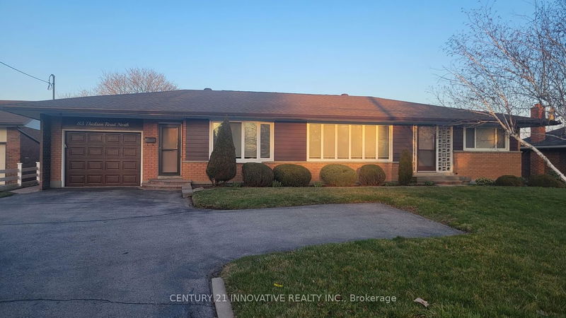 home for lease on 83 Thickson Road N