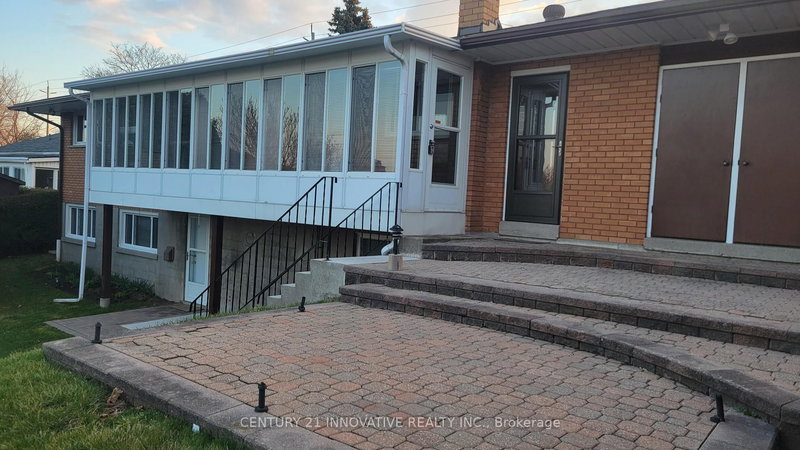 83 Thickson Rd N, Whitby, L1N 3P7 | Image 3
