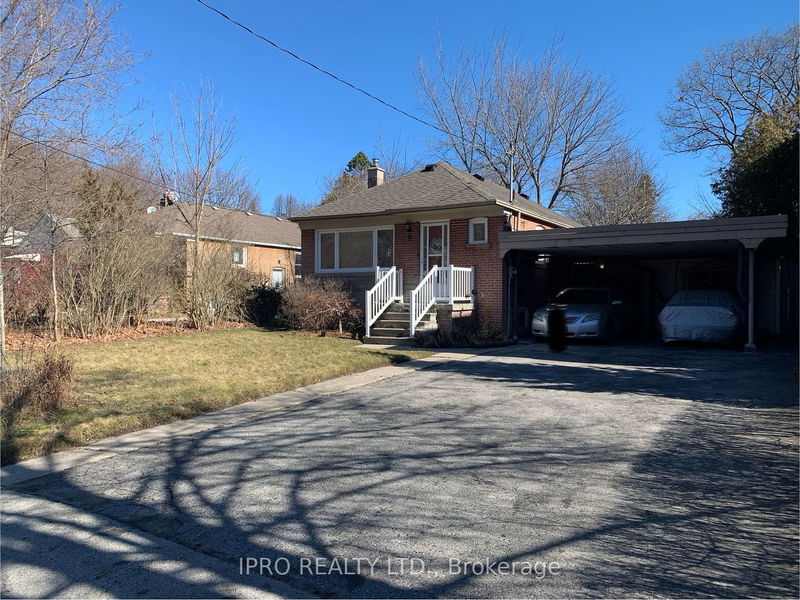 home for lease on 9 Eastmoor Crescent