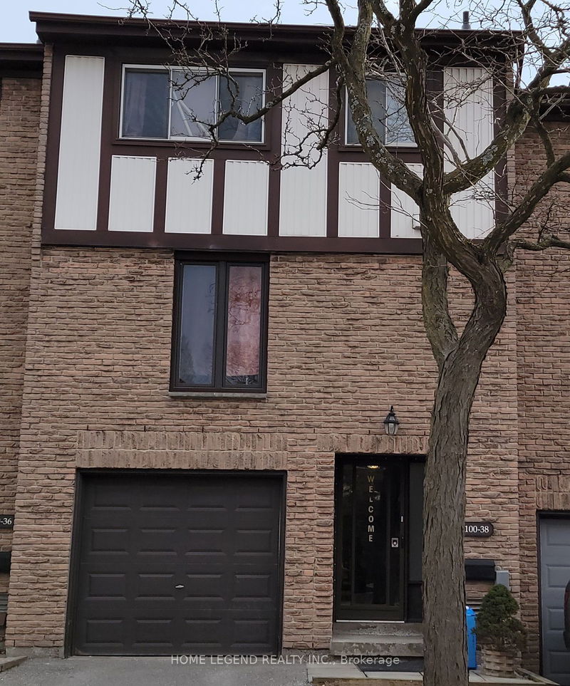 home for lease on 38-100 Burrows Hall Boulevard