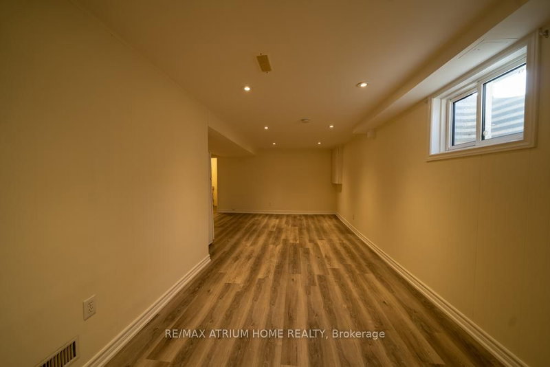 445 Harcourt Dr, Oshawa, L1H 6V8 | Image 2