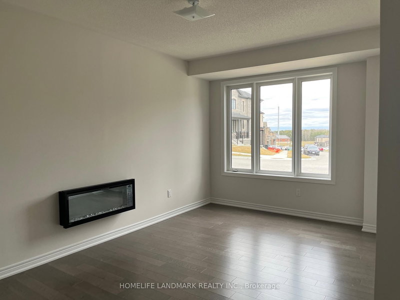 2686 Delphinium Tr, Pickering, L1X 0M1 | Image 2