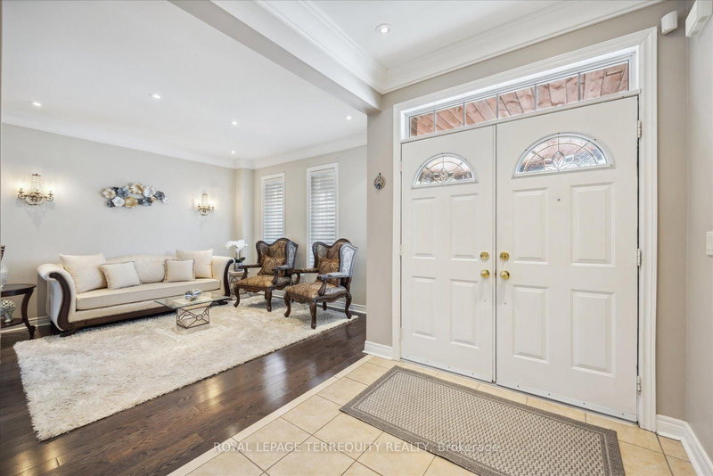 12 Fabrizio Crt, Whitby, L1M 2J1 | Image 3