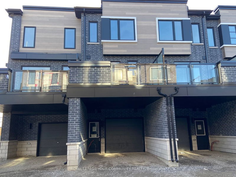 home for lease on 1571 Midland Avenue