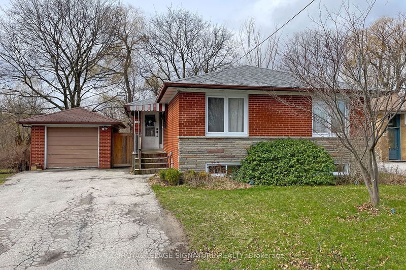 home for lease on 12 Applefield Drive